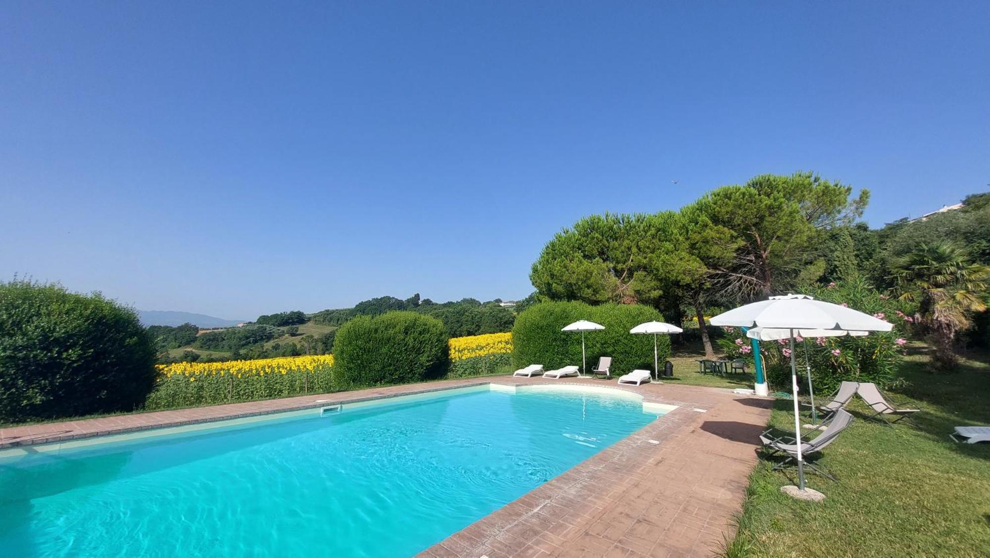 Il Borghetto Villa Todi Luaran gambar