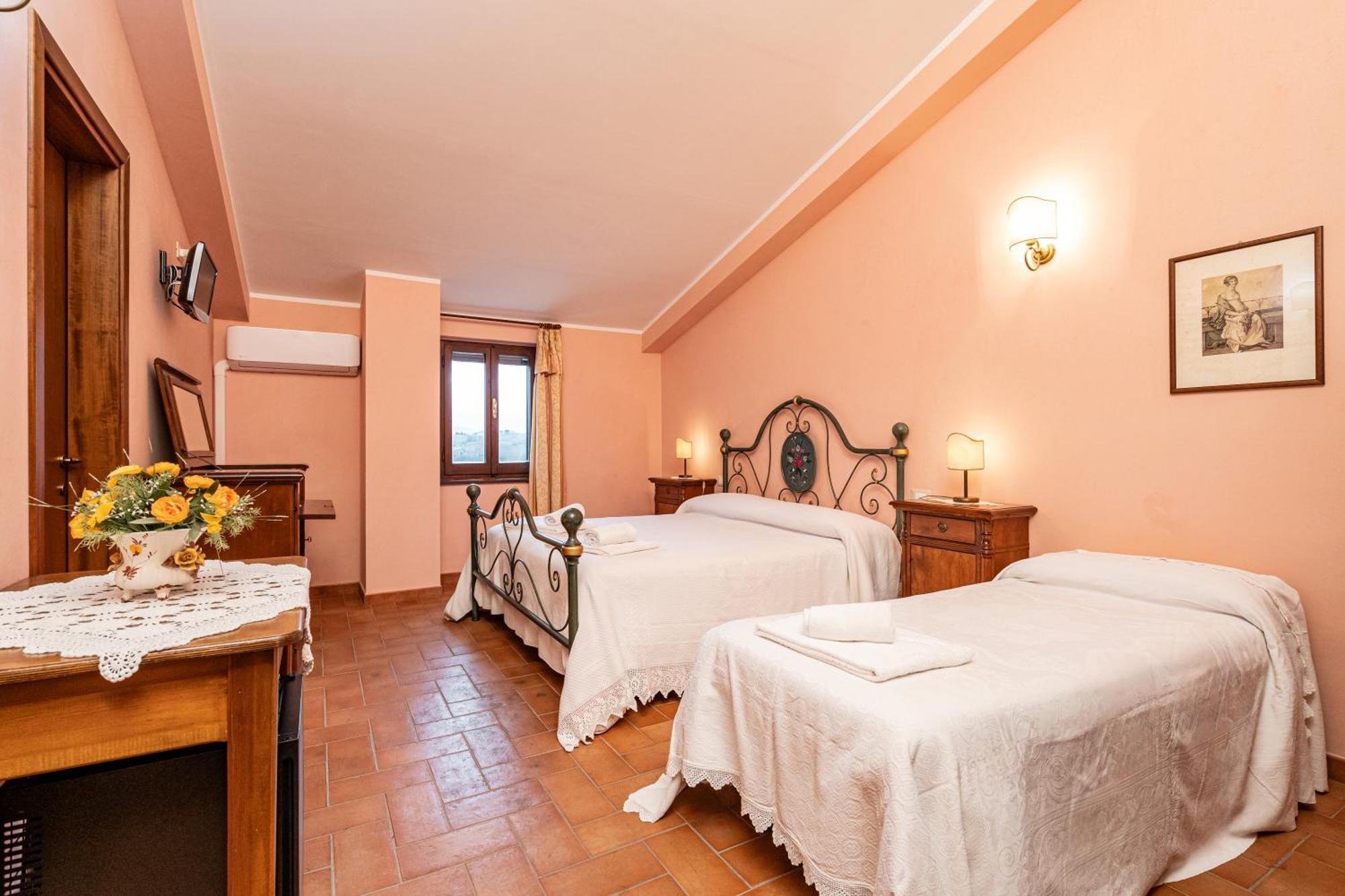 Il Borghetto Villa Todi Luaran gambar